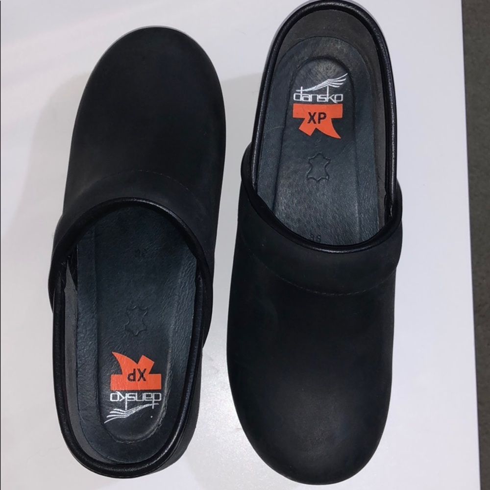 NEW black dansko, size 36